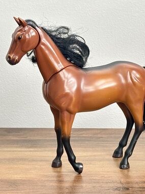 Vintage M.M.T.L. 1999 Thoroughbred Horse Toy Figure Brown Moveable Neck Magnetic